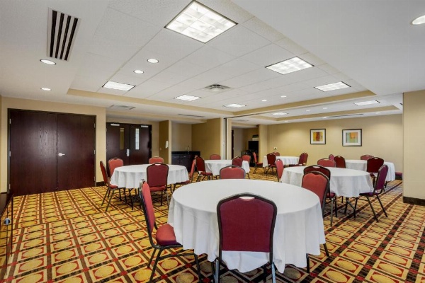 Comfort Inn & Suites Sayre image 14